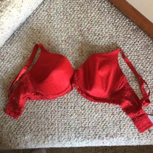 🌹Delta Burke Red Bra - 36D🌹